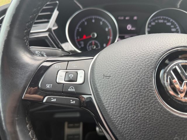 Touran 1.2 TSI Comfortline Navi Apple CarPlay
