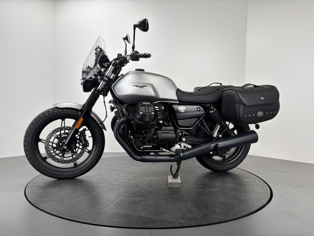 Fahrzeugabbildung Moto Guzzi V7 IV STONE *LEDERTASCHEN *NEUWERTIG
