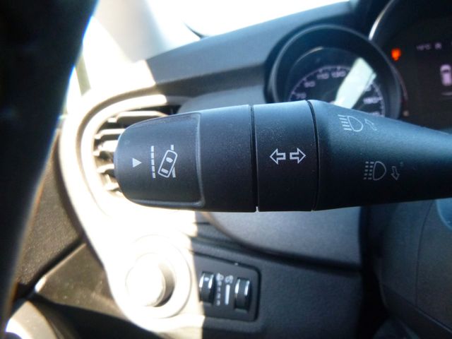 Fahrzeugabbildung Fiat 500X Cross >Automatik/Teilleder<