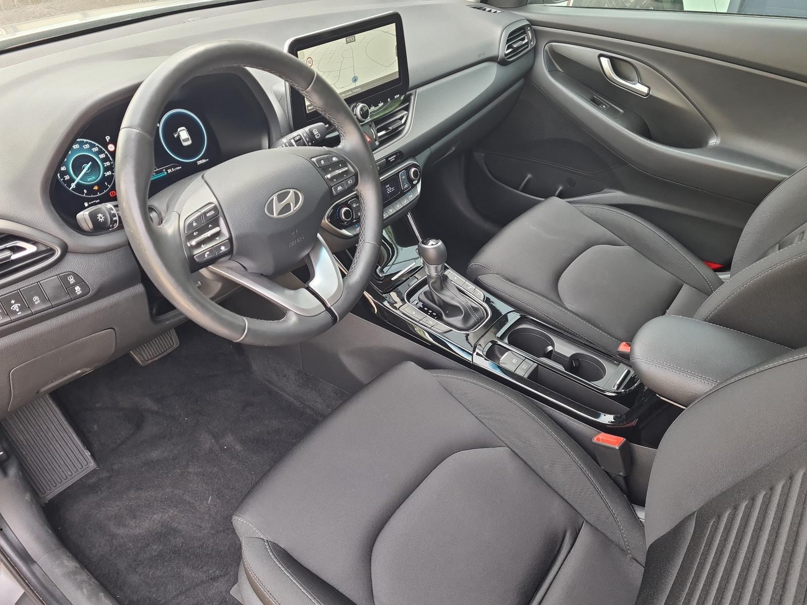 Hyundai i30 cw Advantage vAHK Navi LED DAB Kamera Winter