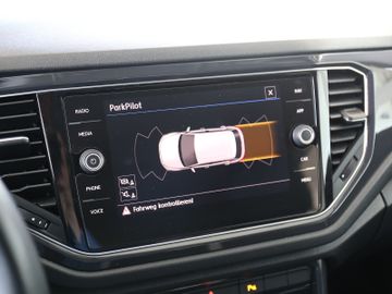 Volkswagen T-Roc 1.5TSI LED SITZHZ NAVI PDC ACC 18ZOLL