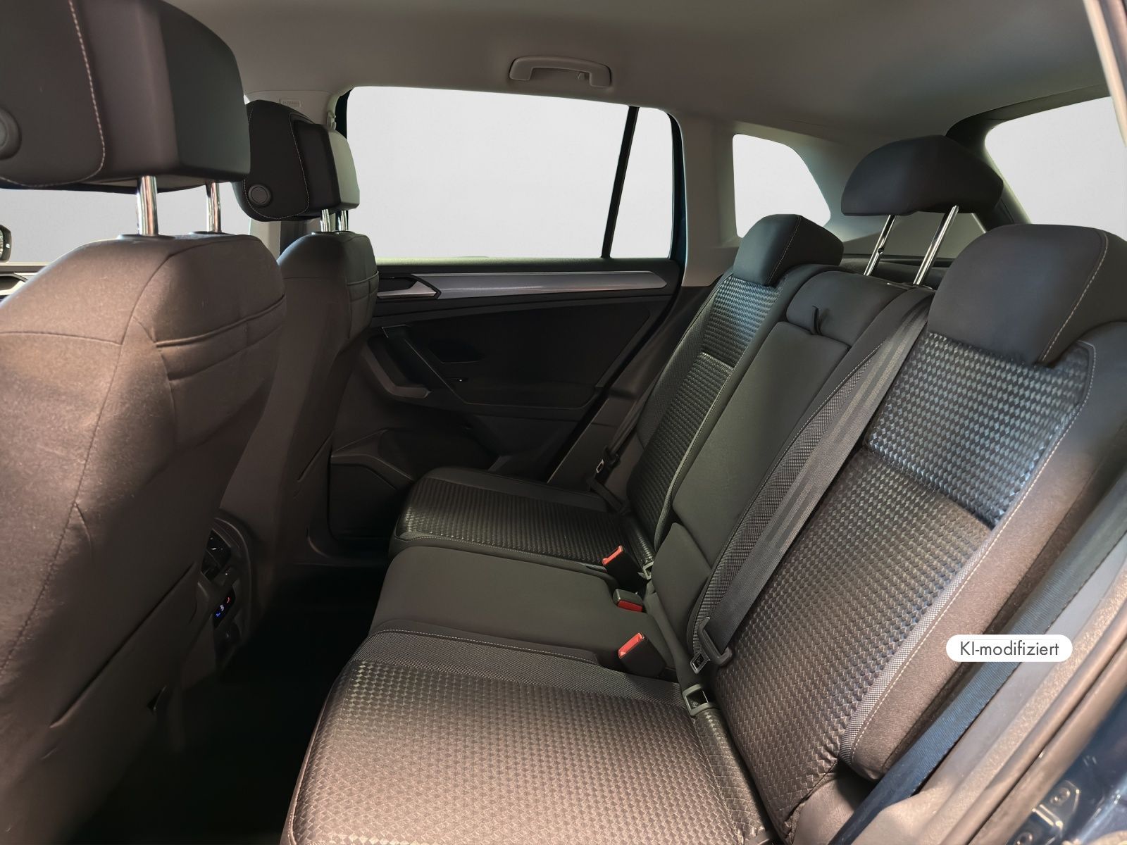 Volkswagen Tiguan - Bild 15