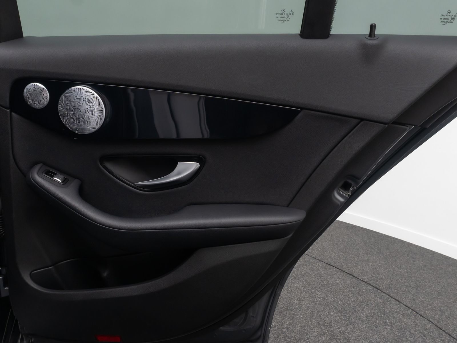 Fahrzeugabbildung Mercedes-Benz C 200 Tempomat LED SoudSys Burmester AHK FahrAs