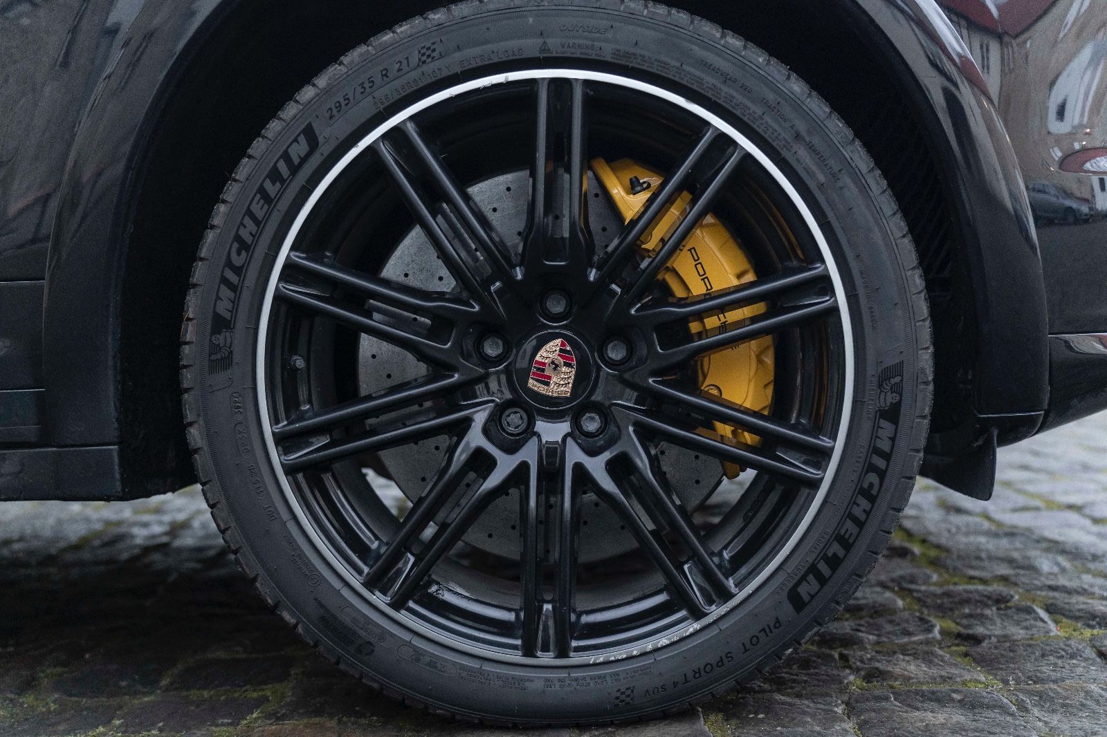 Fahrzeugabbildung Porsche Cayenne Turbo S BURMESTER SPORT-CHRONO ORI. LACK