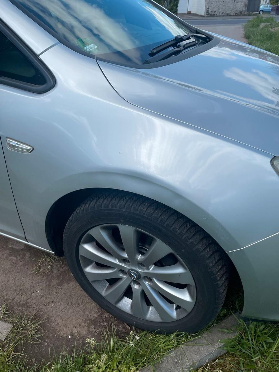 Opel Astra 2010 — photo 15