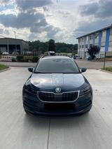 Skoda Karoq 1.5l TSI*DSG*El.Heck*AHK schwenkbar*Sitzhz - Skoda Karoq von privat