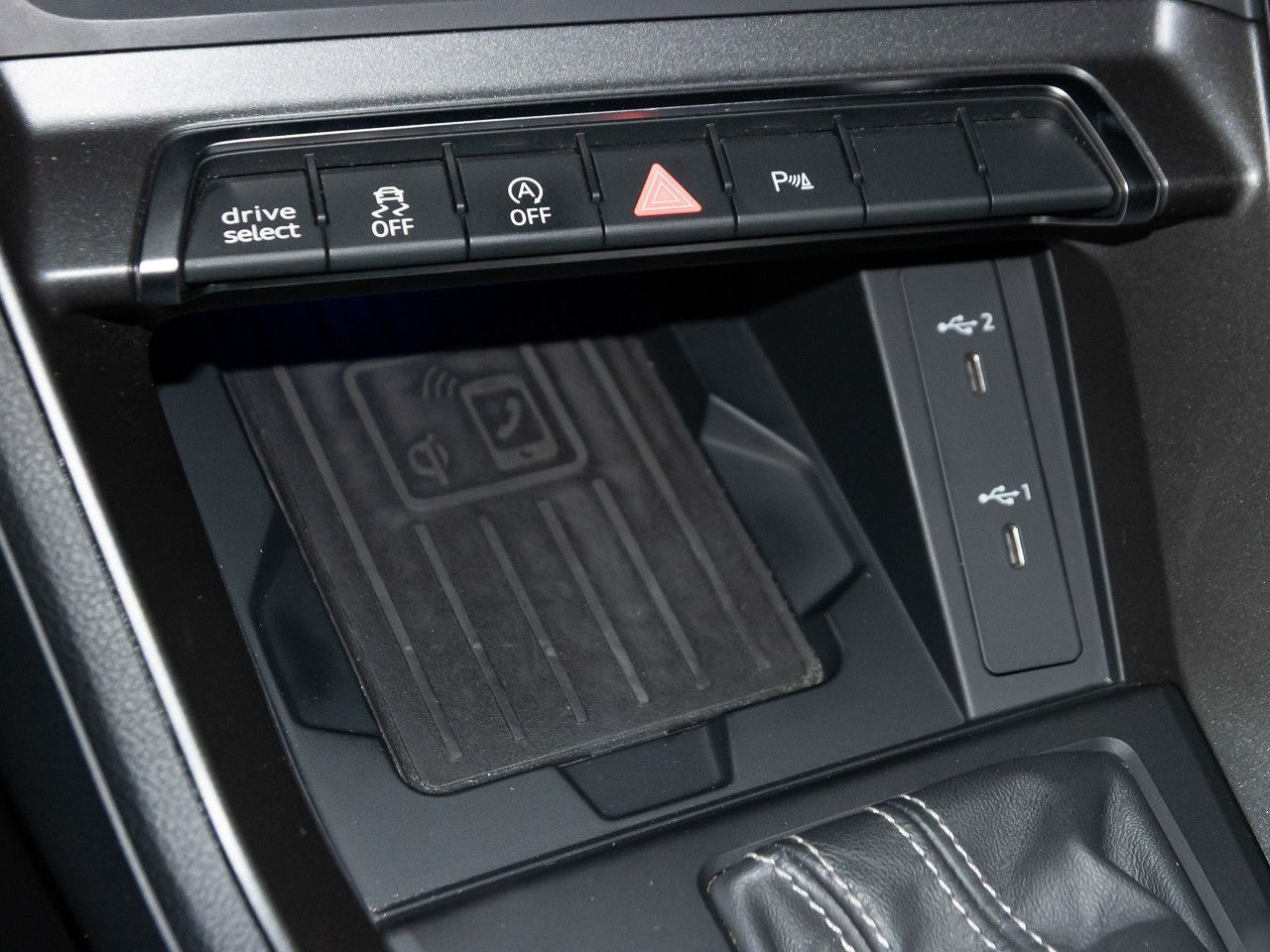 Audi Q3 Sportback 40 TFSI quattro S line Matrix AHK foto 24