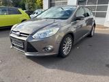 Ford Focus Lim. Titanium  *Zahnriemen Neu* - Ford Focus aus 2012: Titanium