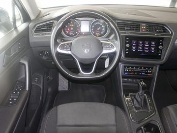 Volkswagen Tiguan - 10