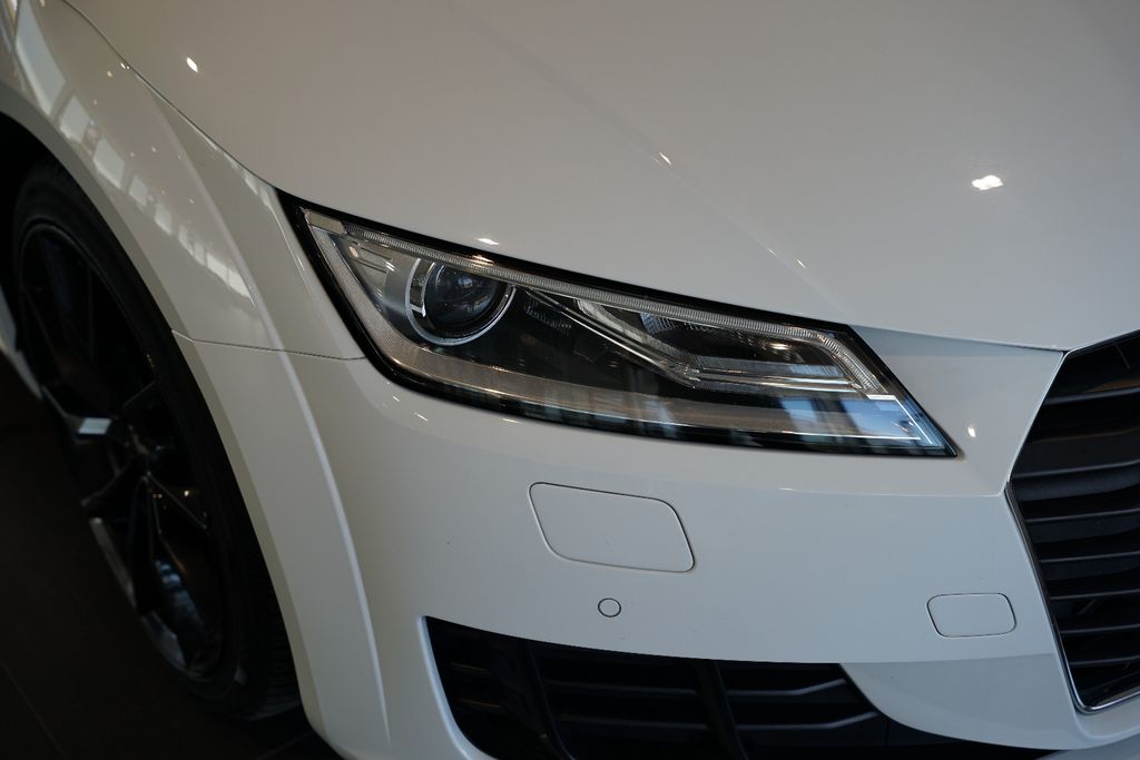 AUDI TT Roadster 1.8 TFSI | MMI | Xenon | Alcantara AUDI TT Roadster 1.8 TFSI | MMI | Xenon | Alcantara