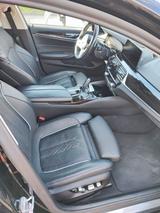 BMW 530d xDrive Touring A - - BMW 530 in Magdeburg