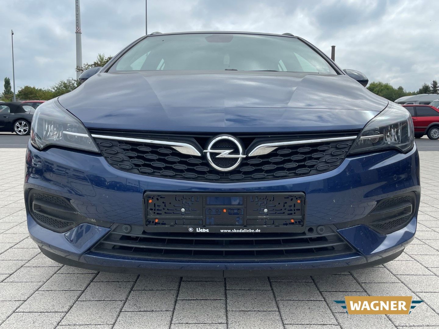 Fahrzeugabbildung Opel Astra Sports Tourer Edition  Abgasreinigung defe