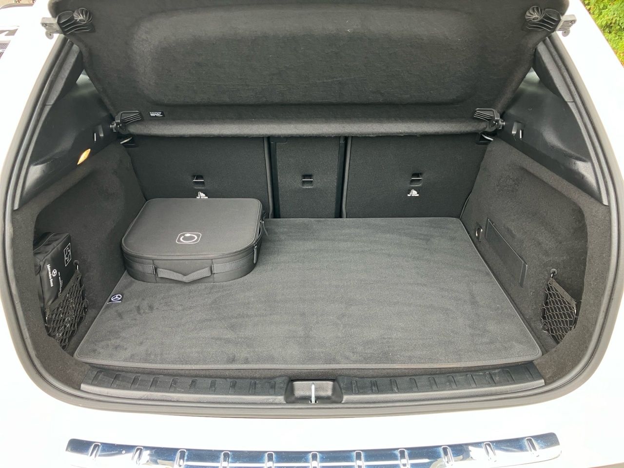 Fahrzeugabbildung Mercedes-Benz EQA 250+ BONUS+PROGRESSIVE+PANO+MEMORY+WINTER++