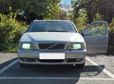 Volvo V70 2.5 Kombi Automatik, V5, EZ 99, Alu - Volvo 850 mit Benzin-Antrieb: Kombi, mit Klimaanlage