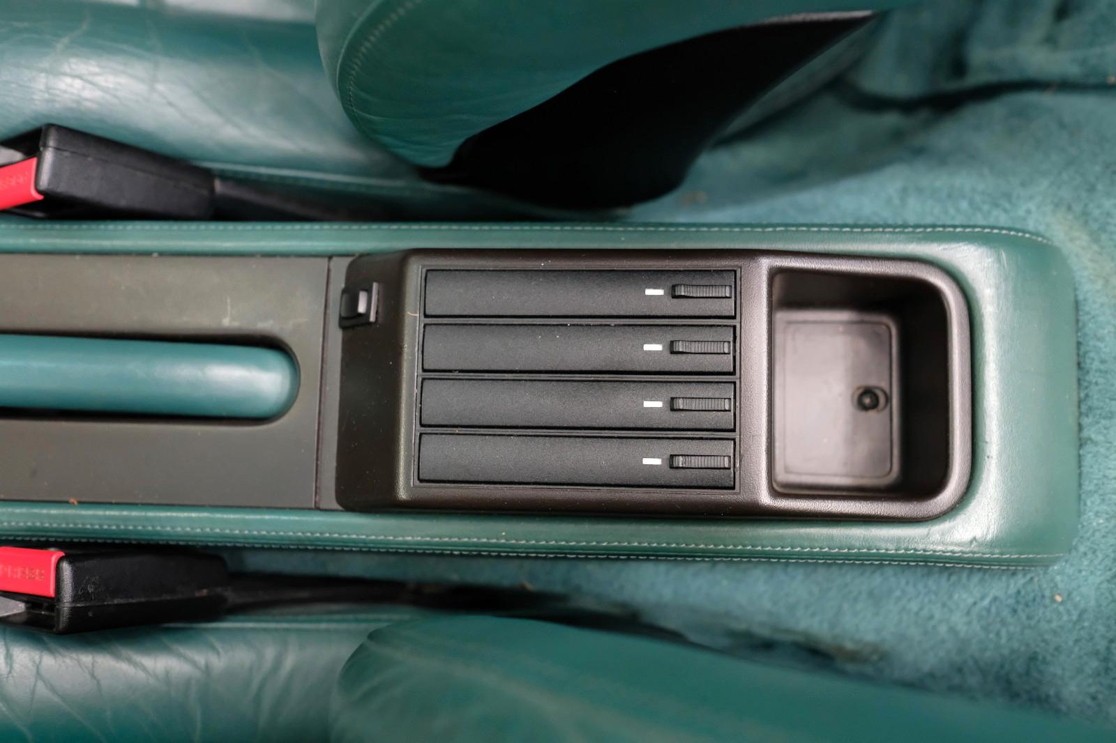 Porsche 993 Carrera/SONDERLACK/HISTORIE/18ZOLL