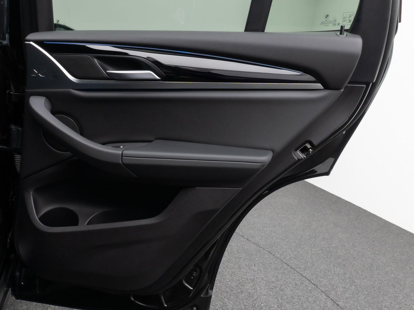 Fahrzeugabbildung BMW X3 xD30e Kamera DAB HiFi Komfort MSport 19Zoll