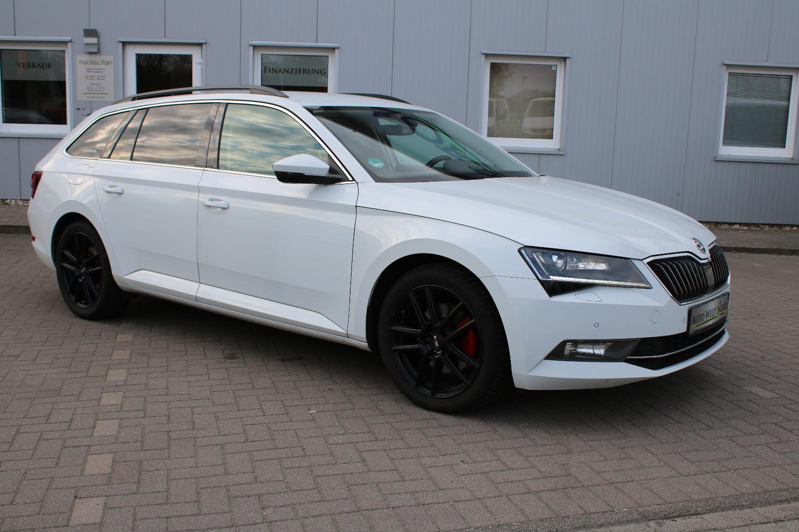 Skoda Superb 2.0 TDI DSG Combi Ambition/Xenon/NAVI