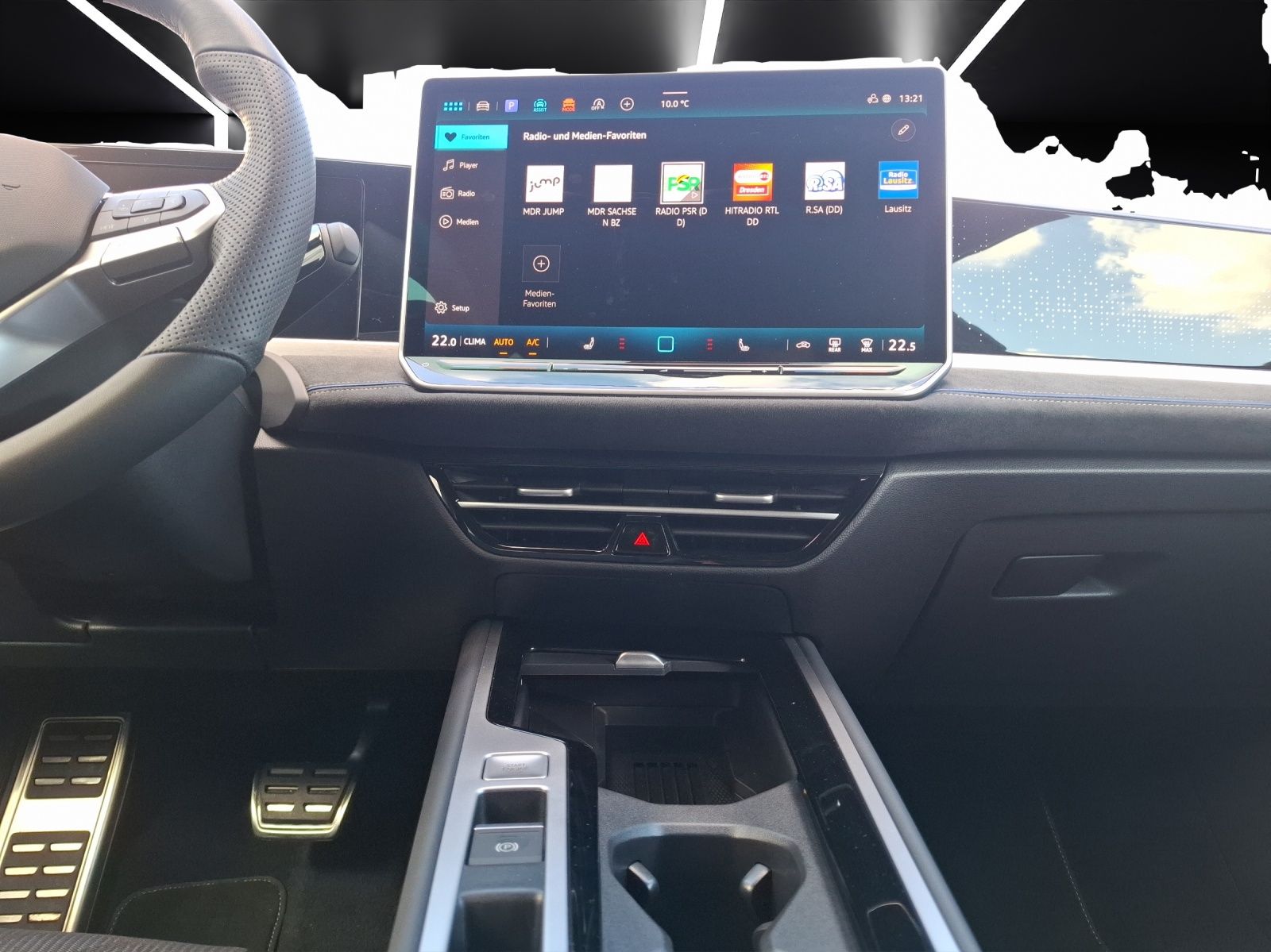 Fahrzeugabbildung Volkswagen Passat Variant TDI R-line DSG Standhzg. Matrix N