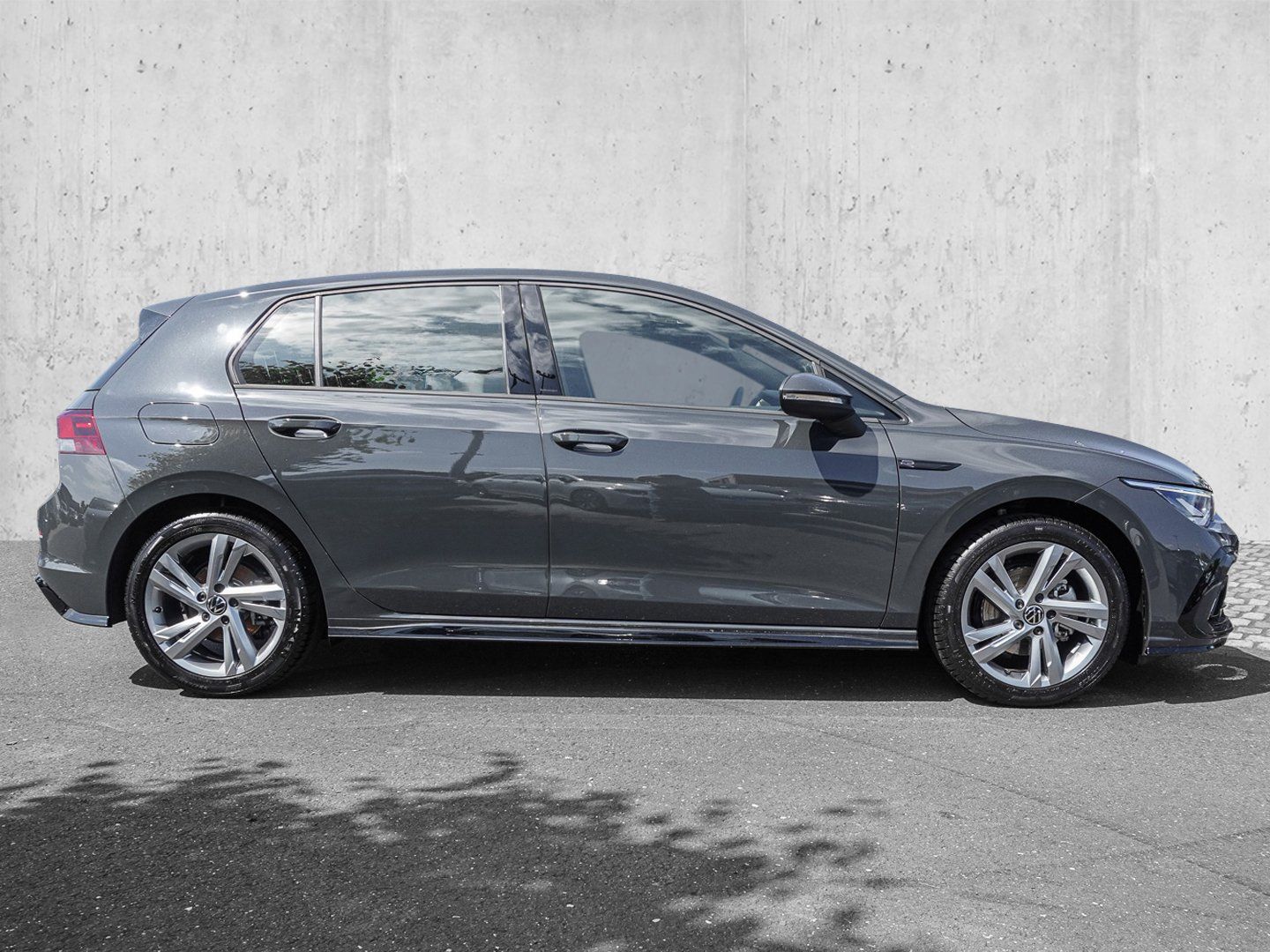 Volkswagen Golf 1.5 eTSI DSG R-Line NAVI LED LHZ ACC KAMERA foto 5