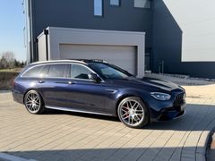 MERCEDES-BENZ E63S AMG/4Matic/J.STERNE/PANO/BURM/PER.AUSPUFF