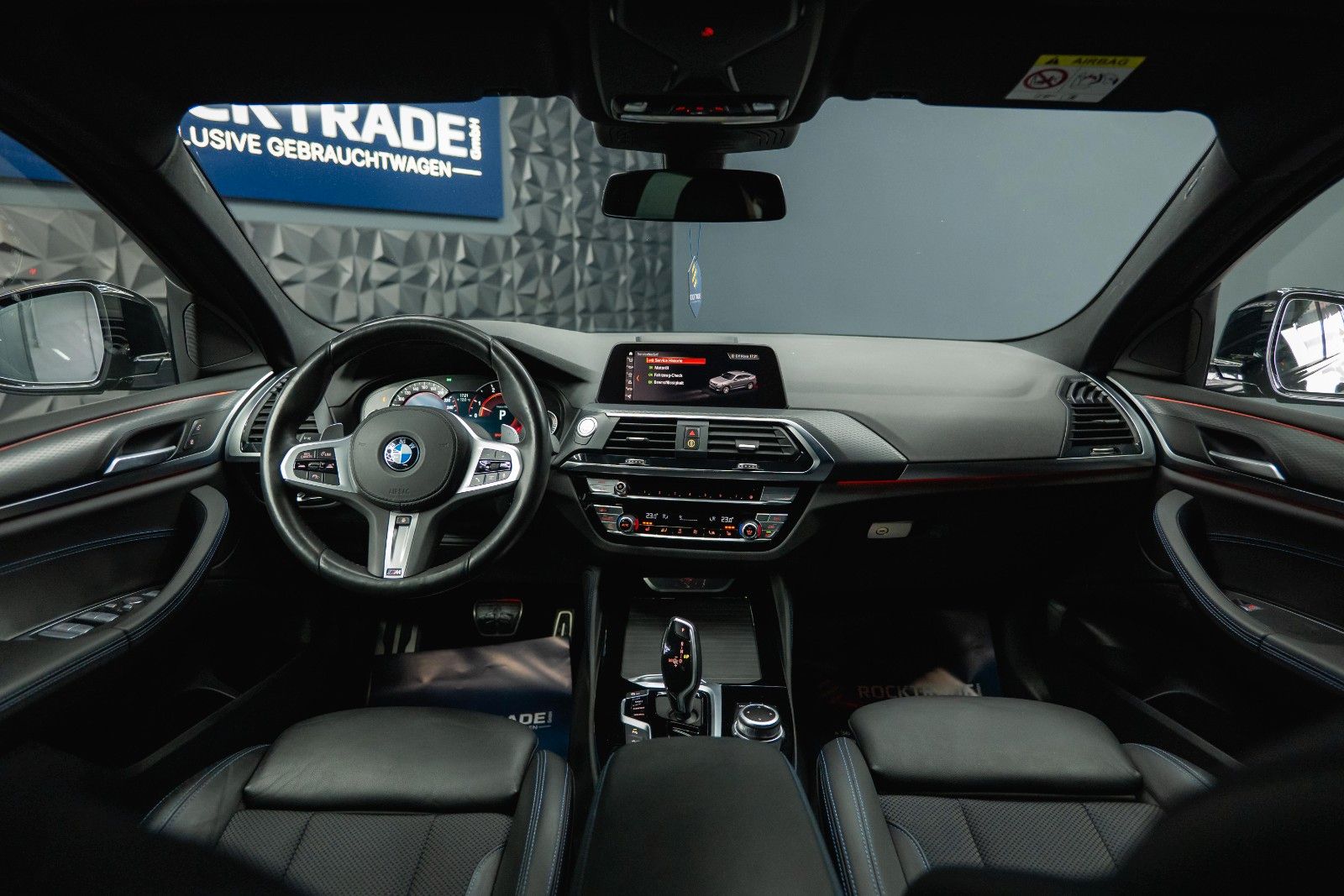 Fahrzeugabbildung BMW X4 xDrive 20d M Sport X Shadow Line *ACC*LED*DAB