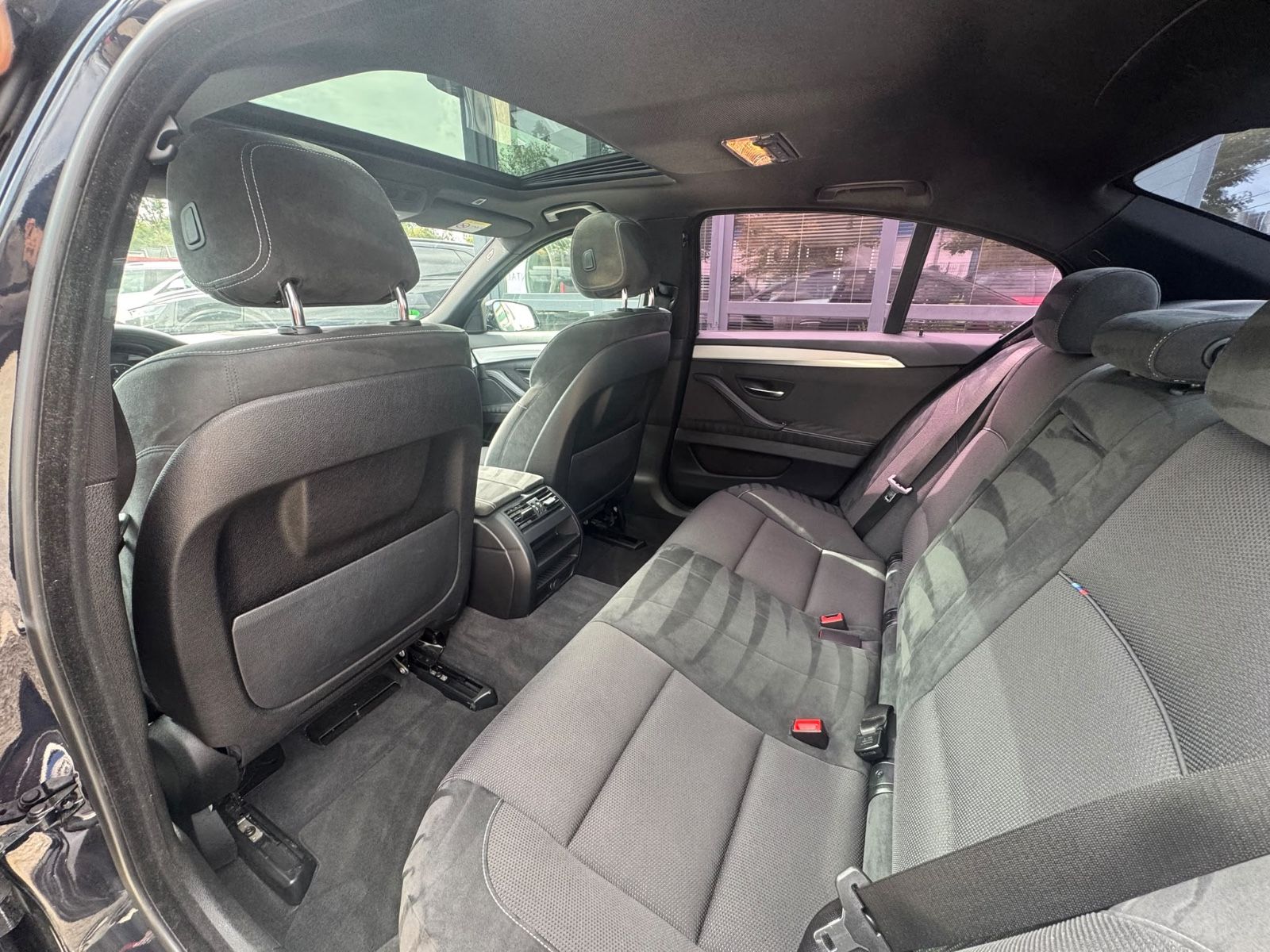 BMW 530 530 d Limousine  xDrive M Sportpaket*S-Dach*AHK*, Ansicht 24