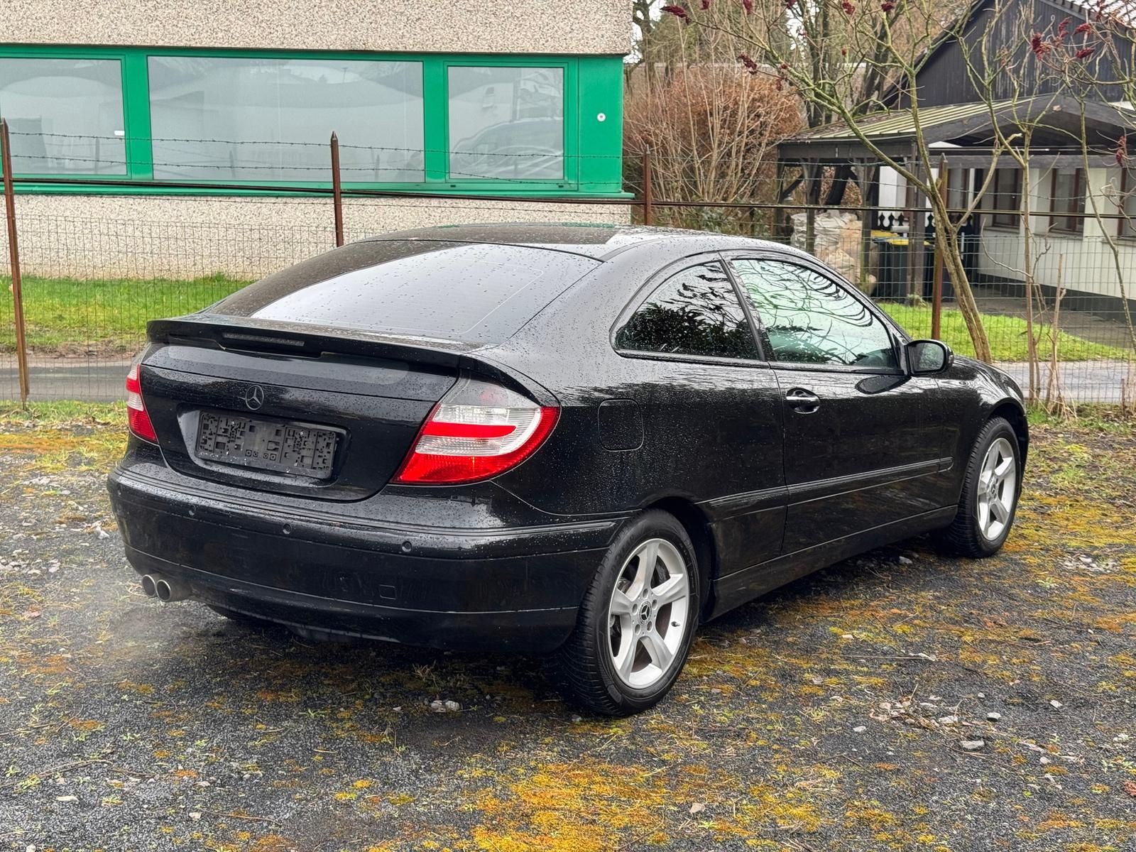 Fahrzeugabbildung Mercedes-Benz C 160 1.8 AUTOMATIK/SITZHZG/PDC/SCHECKHEFT/KLIMA