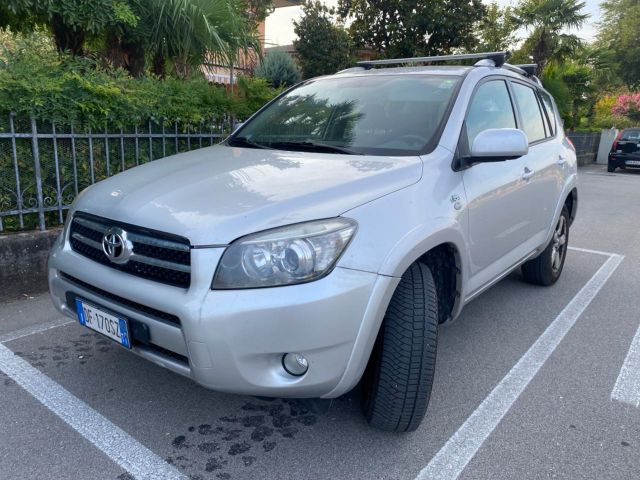 Toyota RAV 4 RAV4 2.2 D-4D 177 CV Luxury