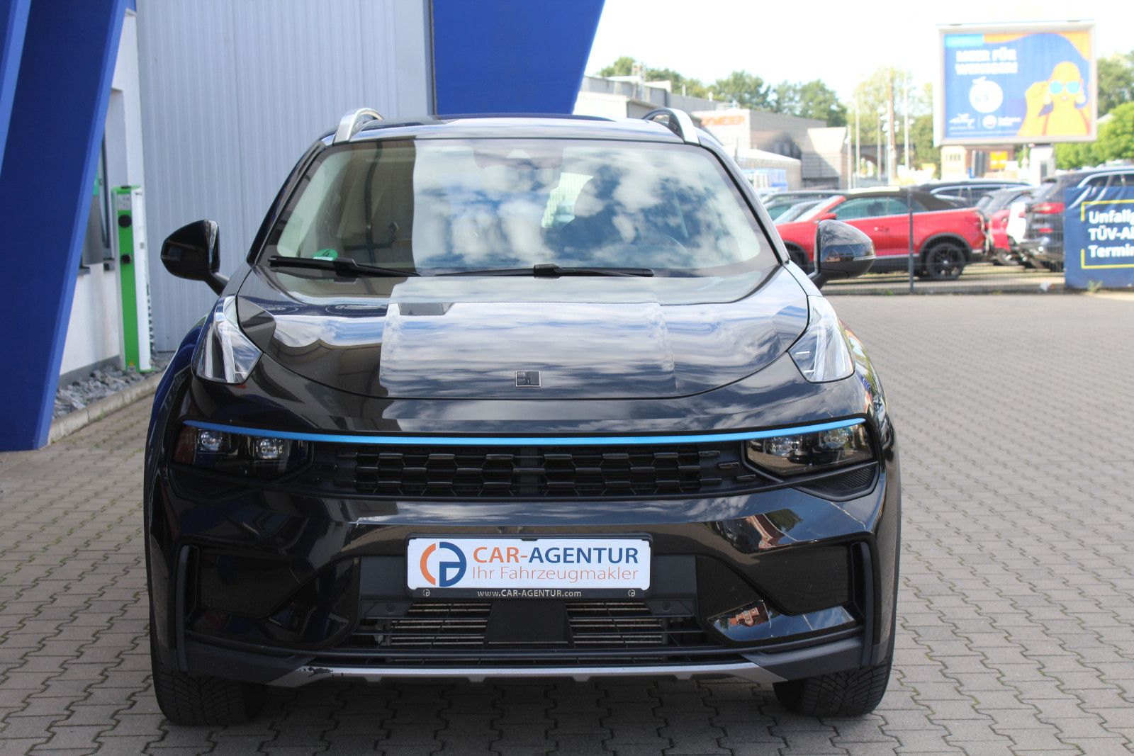 Lynk & Co 01