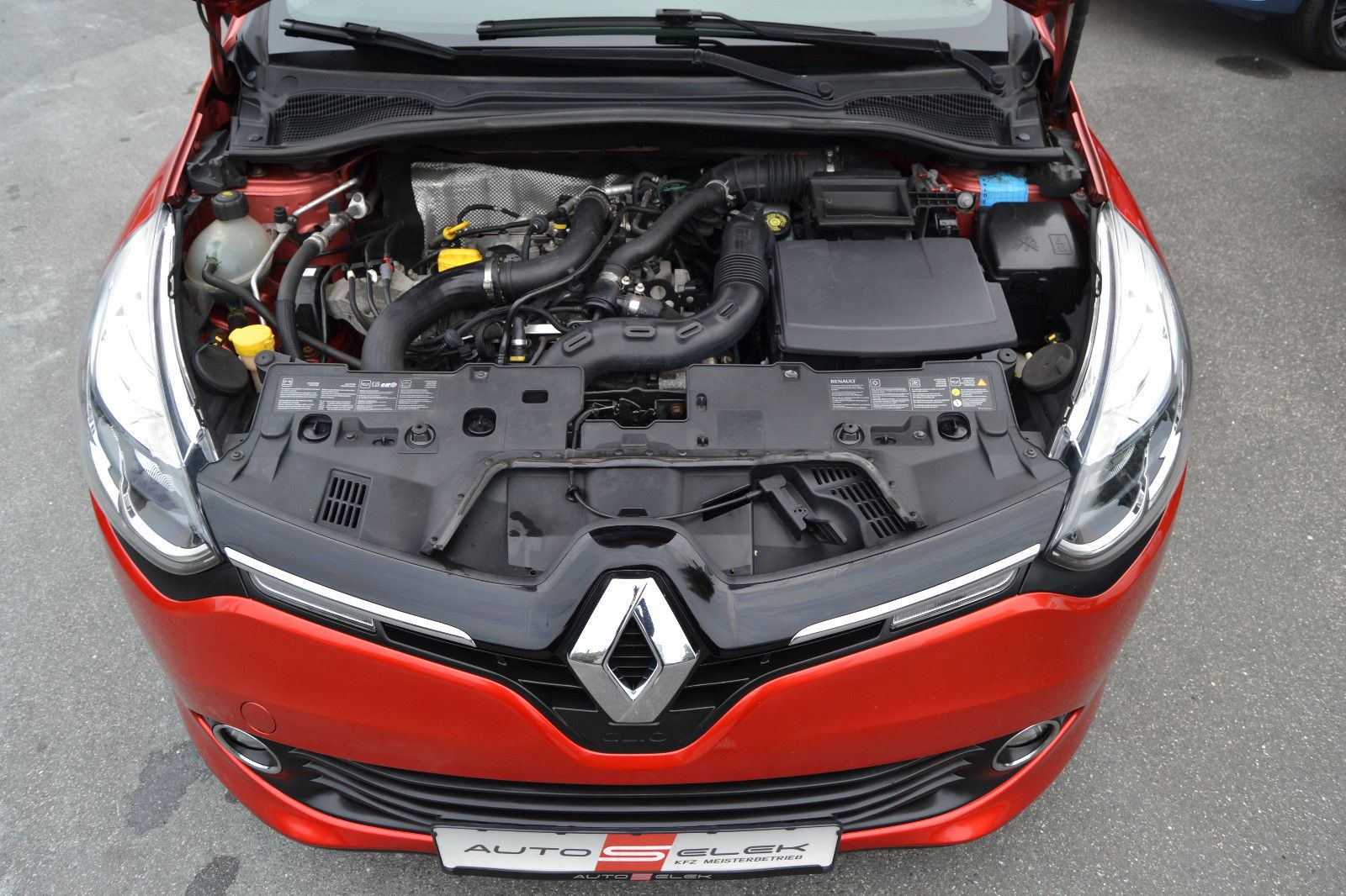 Fahrzeugabbildung Renault Clio IV Dynamique/Navigation/Klima/Tempomat