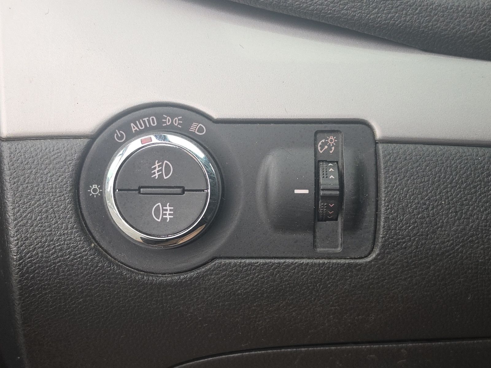 Fahrzeugabbildung Opel Mokka Edition ecoFlex 4x4