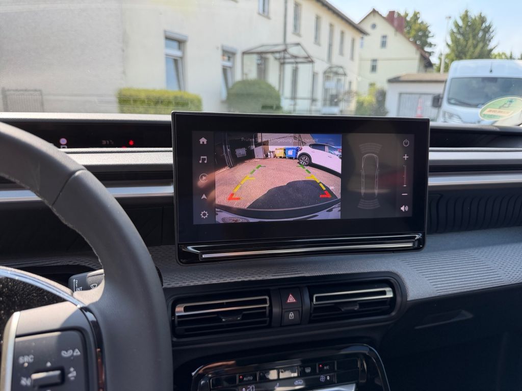 Fahrzeugabbildung Citroën e-C3 Aircross 113 Standard-Range MAX
