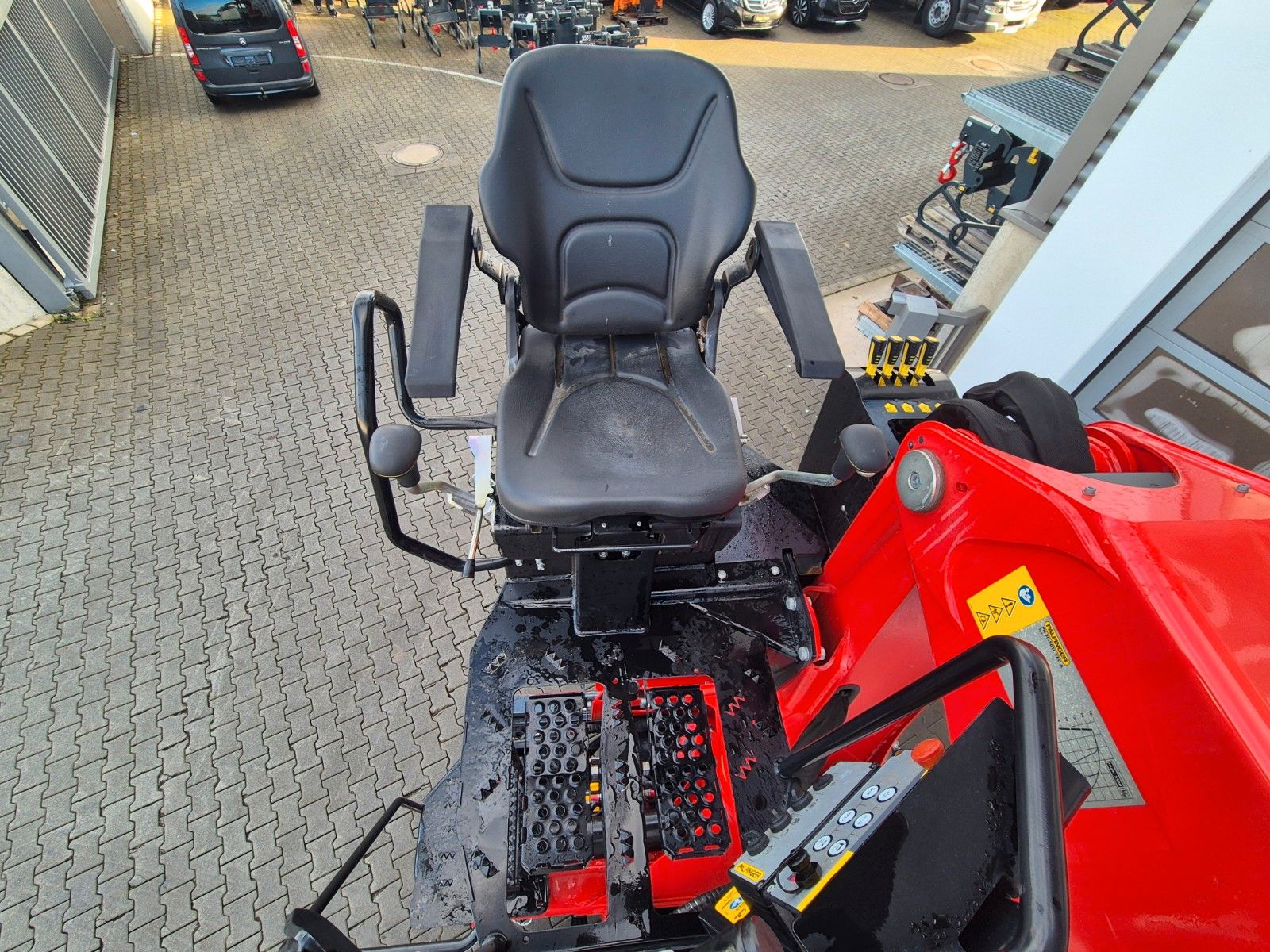 Fahrzeugabbildung MAN TGS 26.470 6x2-4 LL Baustoff Palfinger PK20.501L