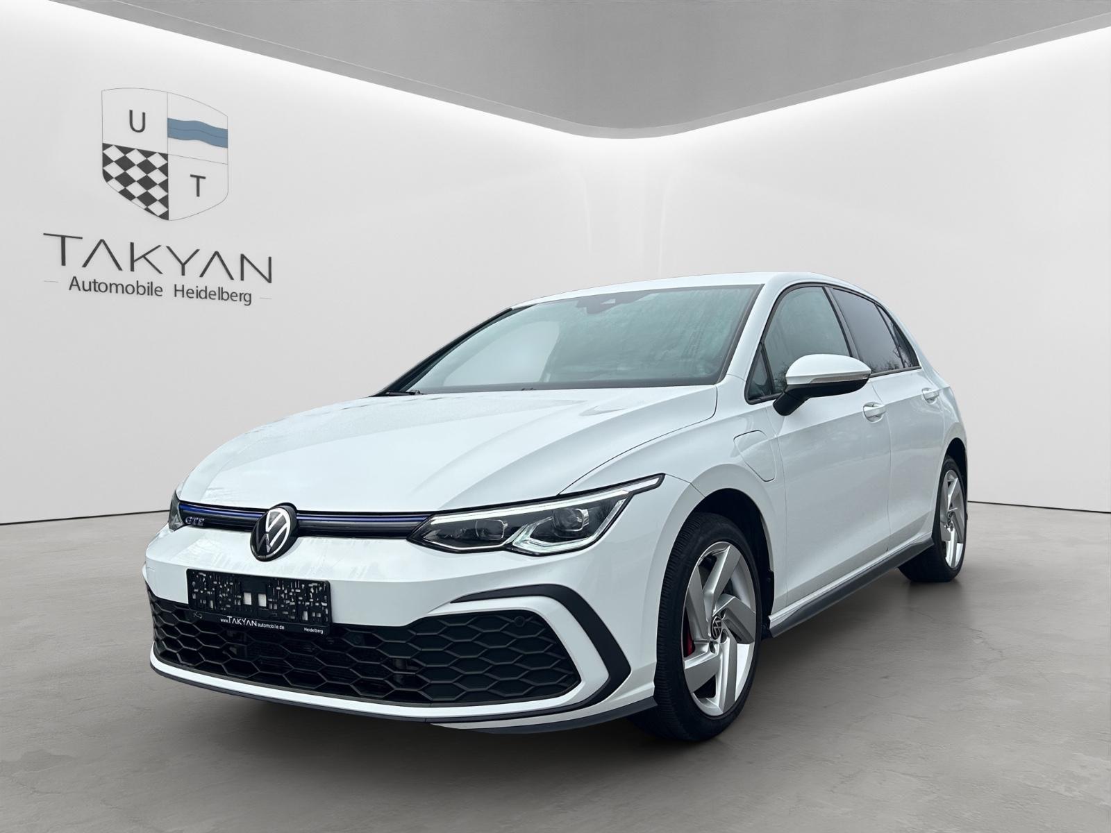 Volkswagen Golf VIII Lim. GTE eHybrid / 1.Hand / NAVI / LED