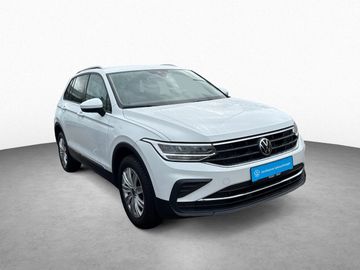 Volkswagen Tiguan - 4