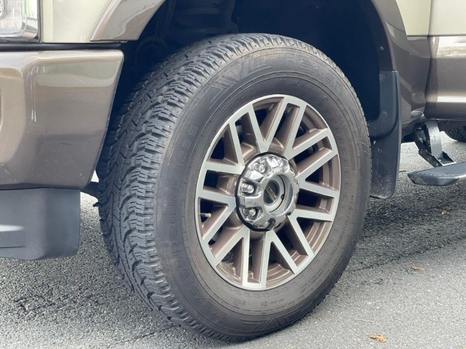 Fahrzeugabbildung Ford F 250 6.2 SuperDuty Pano Standh KingRanch