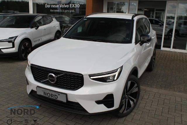 Volvo XC40 B3 Gear.Plus Dark 2WD/Standheiz/20