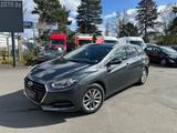 Hyundai i40 cw blue Trend*Klimaautom*S/H*Lenkradheizung - gebrauchte Hyundai i40 aus dem Jahr 2017