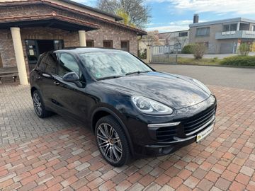 Porsche Cayenne - 8