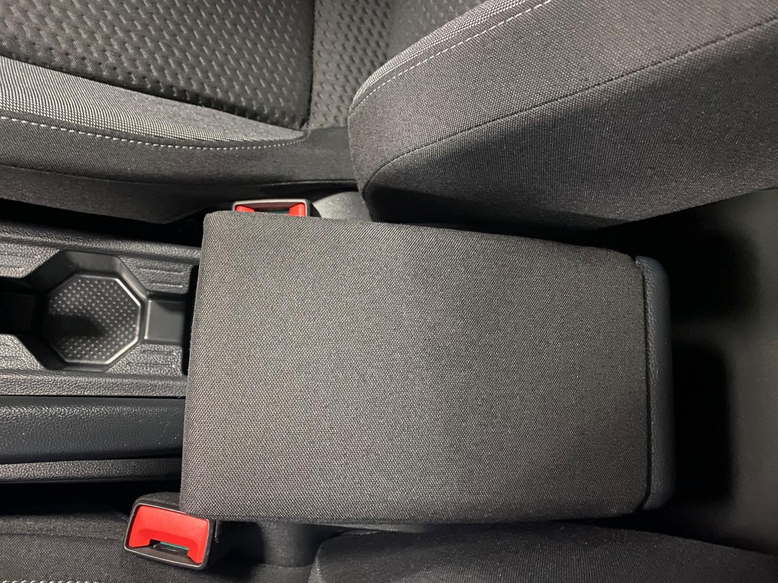 Fahrzeugabbildung Volkswagen Taigo 1.5 TSI ACT Life APP+MATRIX+ALLWETTER+RFK+