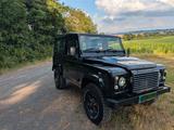 Land Rover Defender 90 TD4 SE TÜV &Inspektion NEU viele Neu - Land Rover Defender: Schwarz
