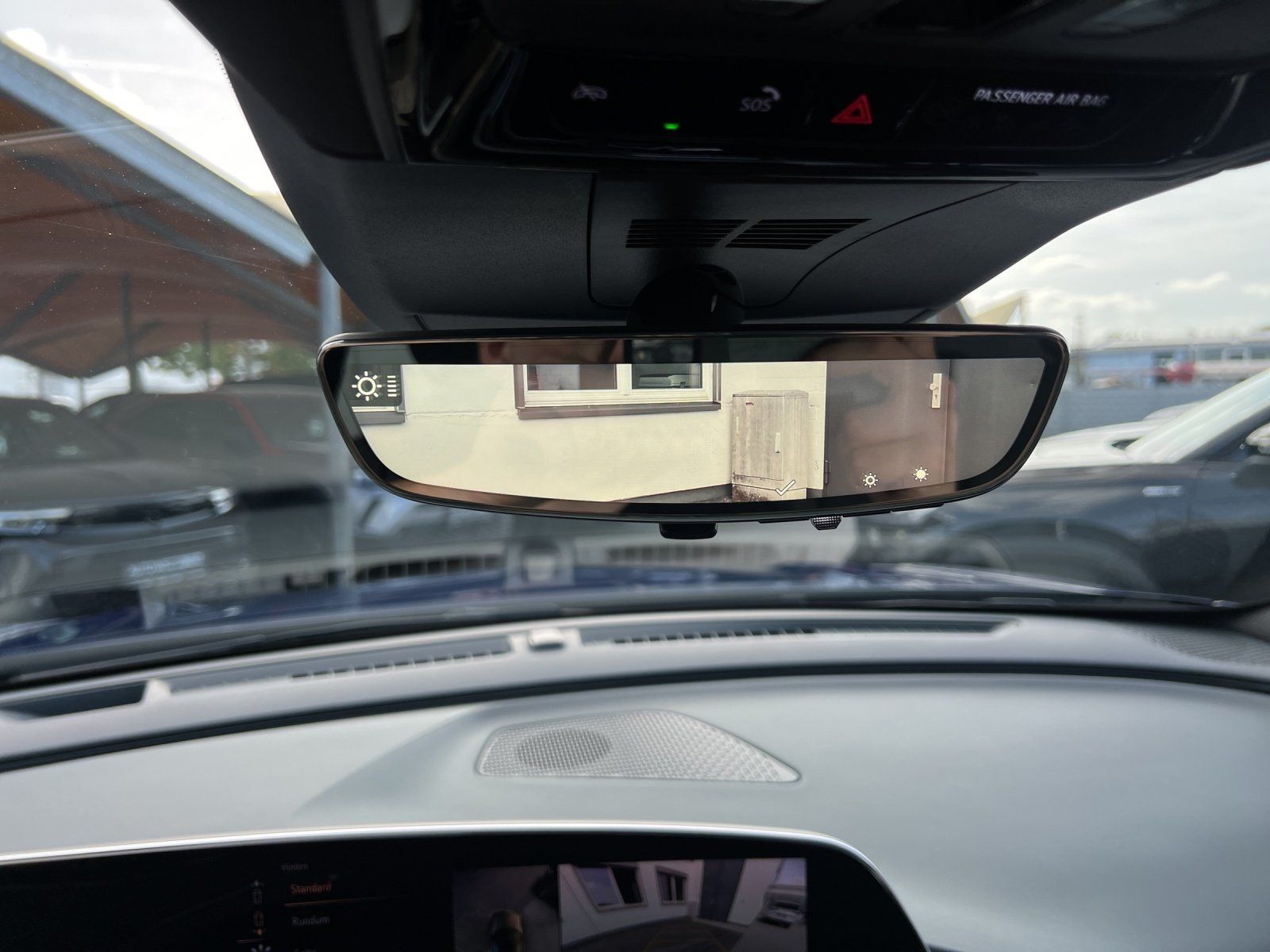 Fahrzeugabbildung Cadillac Lyriq AWD Sport/PANO-DACH/MASSAGE/AKG/ACC/360°KA