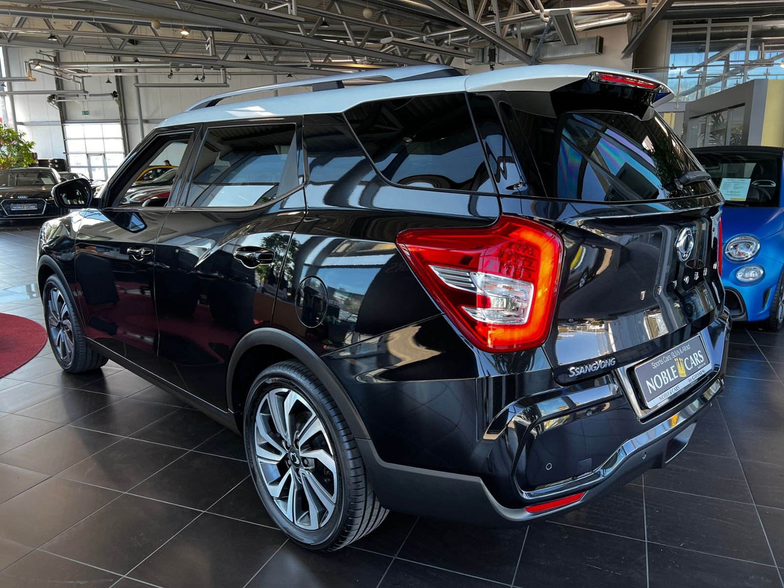 Fahrzeugabbildung Ssangyong Tivoli Grand Fizz 4x2 AHK RFK LED NAV