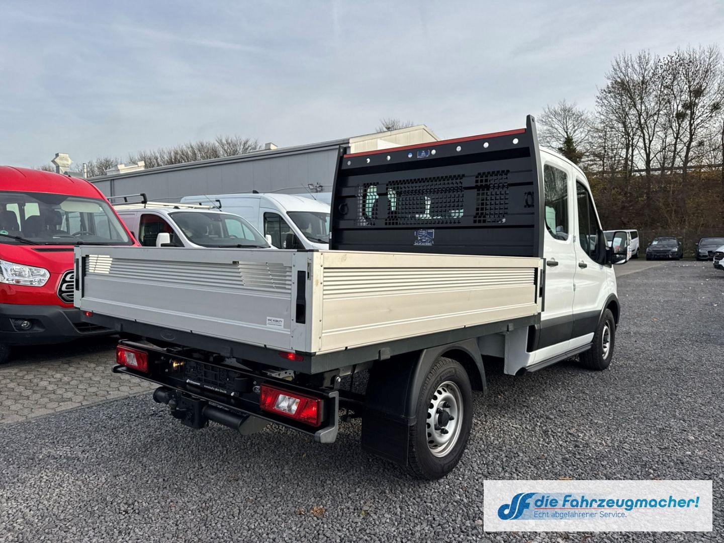 Fahrzeugabbildung Ford Transit Pritsche 350 L2 Doppelkabine Basis AHK D