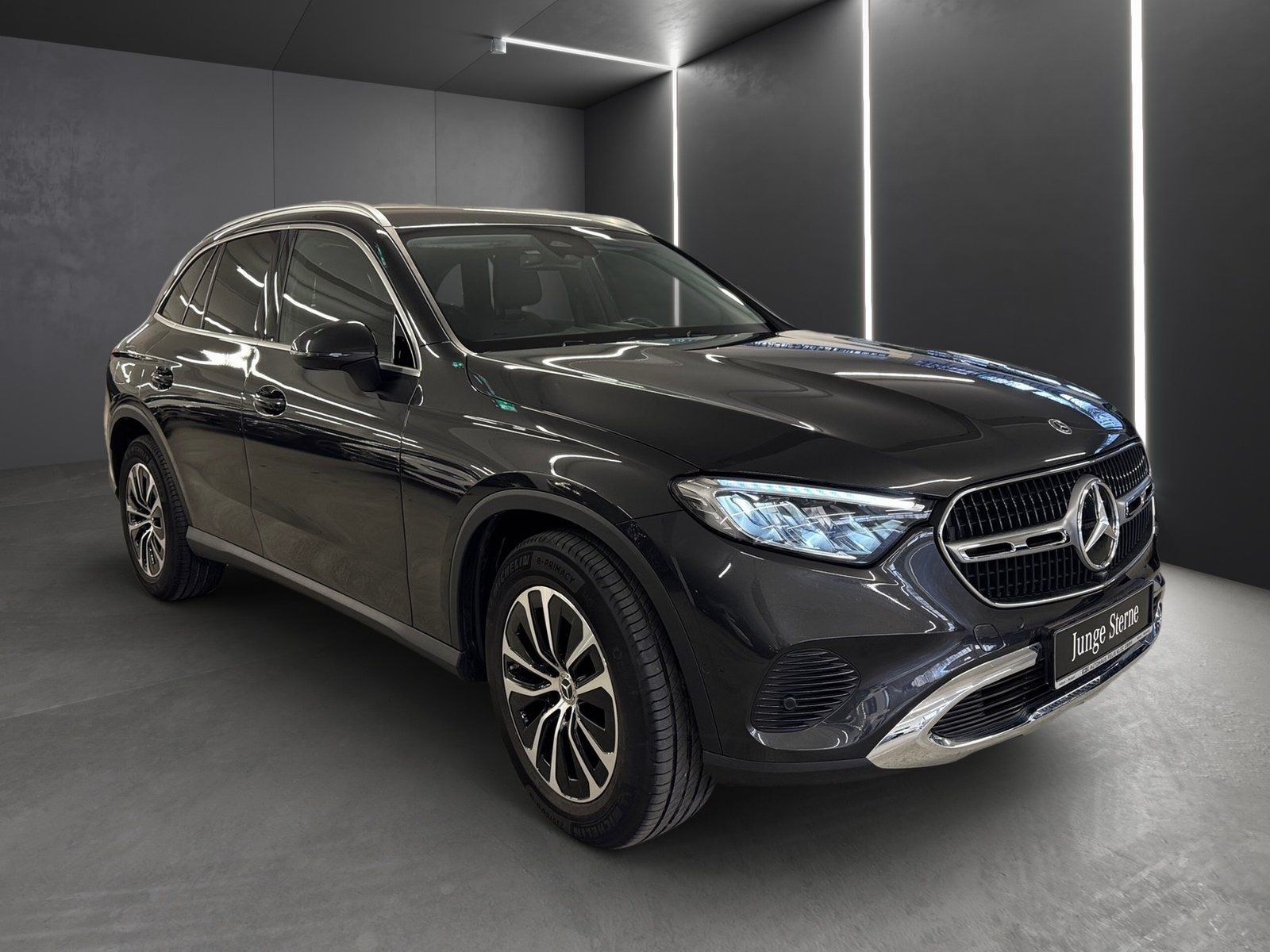 Fahrzeugabbildung Mercedes-Benz GLC 220 d 4M Avantgarde*AHK*Distro*STDHZG*Totwi*