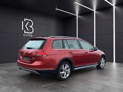 VW Golf Variant 2.0 TDI Alltrack 4Motion