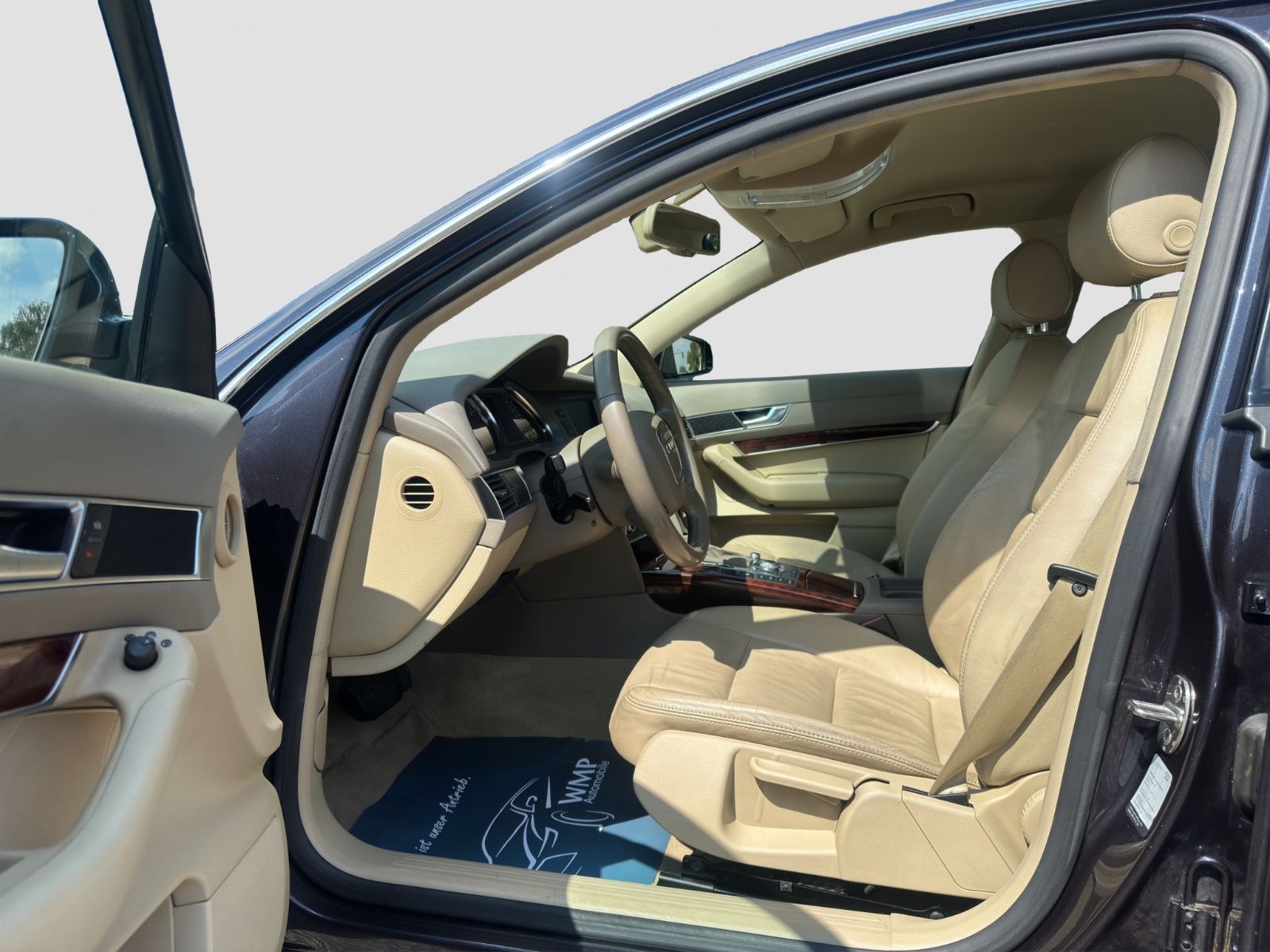 Fahrzeugabbildung Audi A6 Lim. 2.4/II.HAND/Navi/Leder/AHK/SHZ/Tempomat