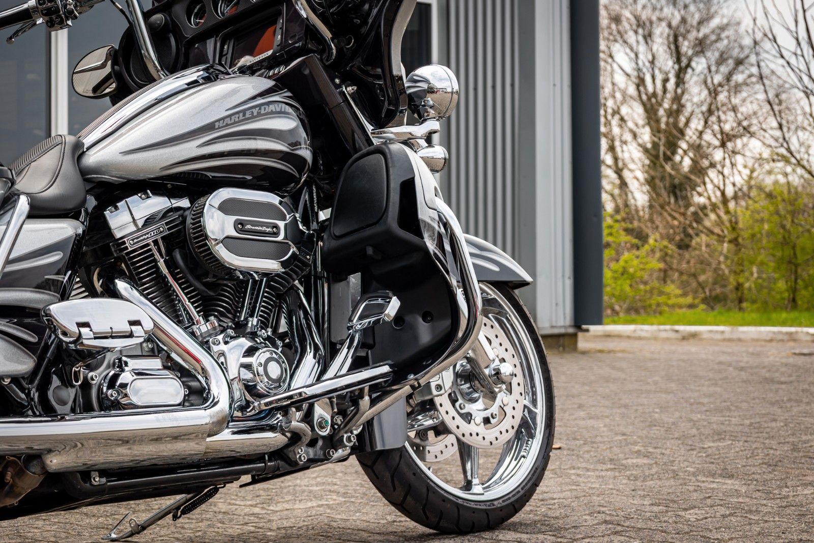 Fahrzeugabbildung Harley-Davidson CVO STREET GLIDE 110 FLHXSE - KESSTECH
