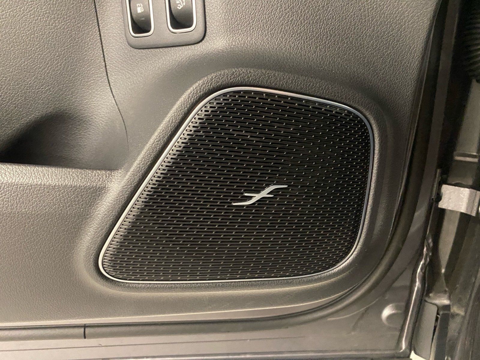 Fahrzeugabbildung Mercedes-Benz GLA 250 e Progressive*Pano*Distro*Burmester*360*