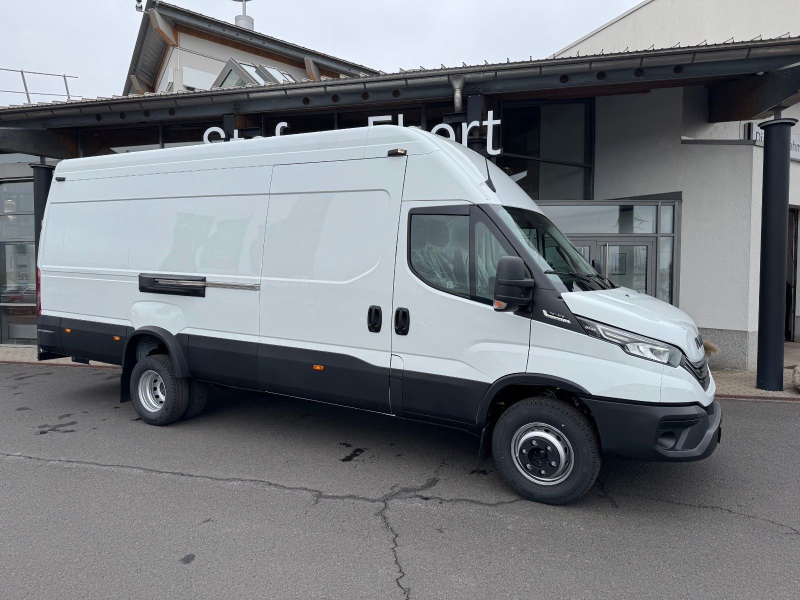 Fahrzeugabbildung Iveco Daily 70C21 3.0L
